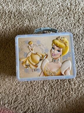 Disney Cinderella Gold and Pale Blue Metal Lunch Tin
